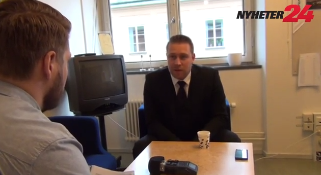 Mattias Karlsson intervjuas av Nyheter24:s Pär Ullrich.